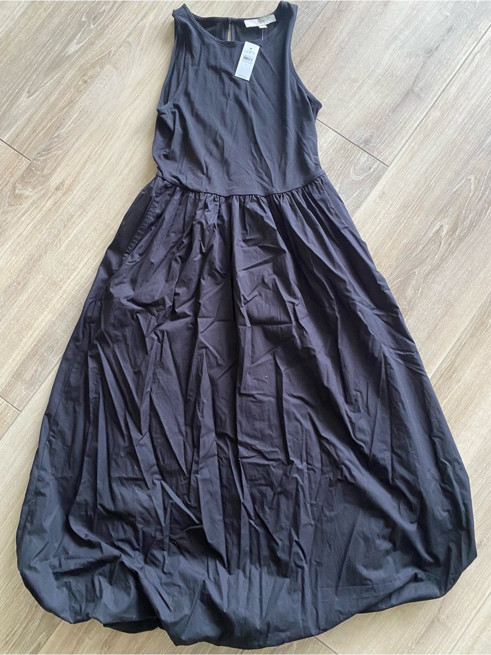 LOFT - Women's Sleeveless Black Maxi Dress Size 4 - Retails for $99.95